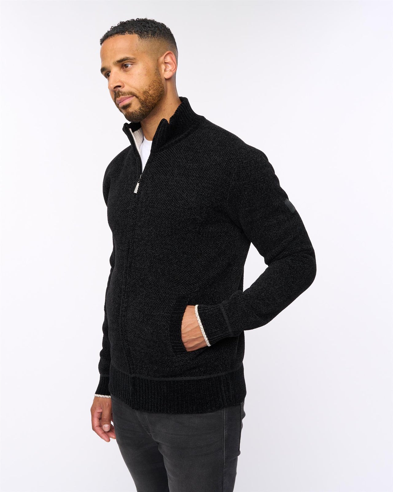 Gladstone Funnel Kneck Zip Knit Black